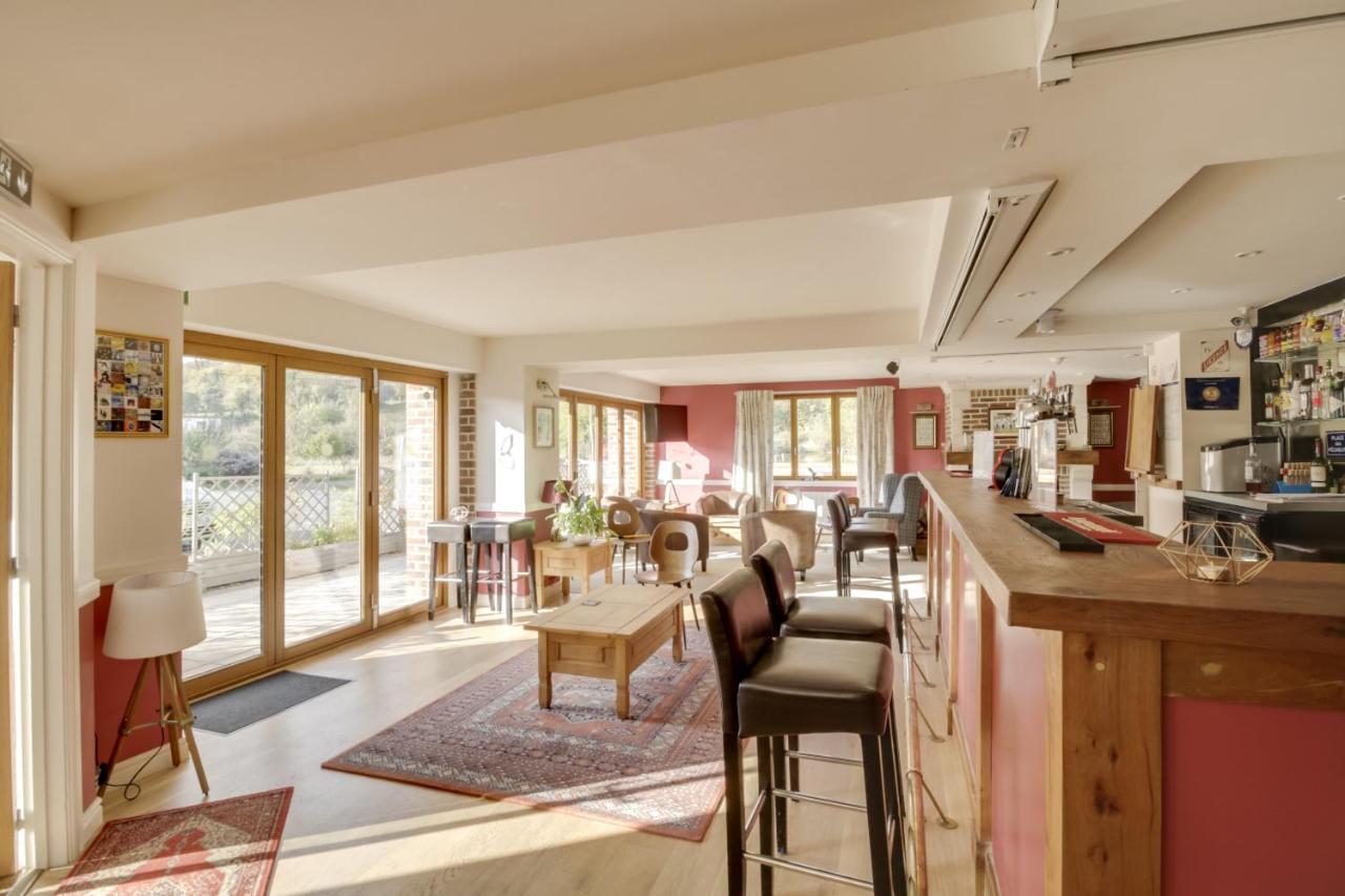 Bed and Breakfast La Cascade Estree-Wamin Экстерьер фото